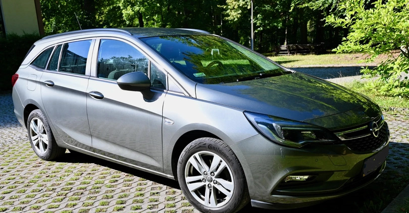 Opel Astra cena 54900 przebieg: 95950, rok produkcji 2019 z Kościerzyna małe 29